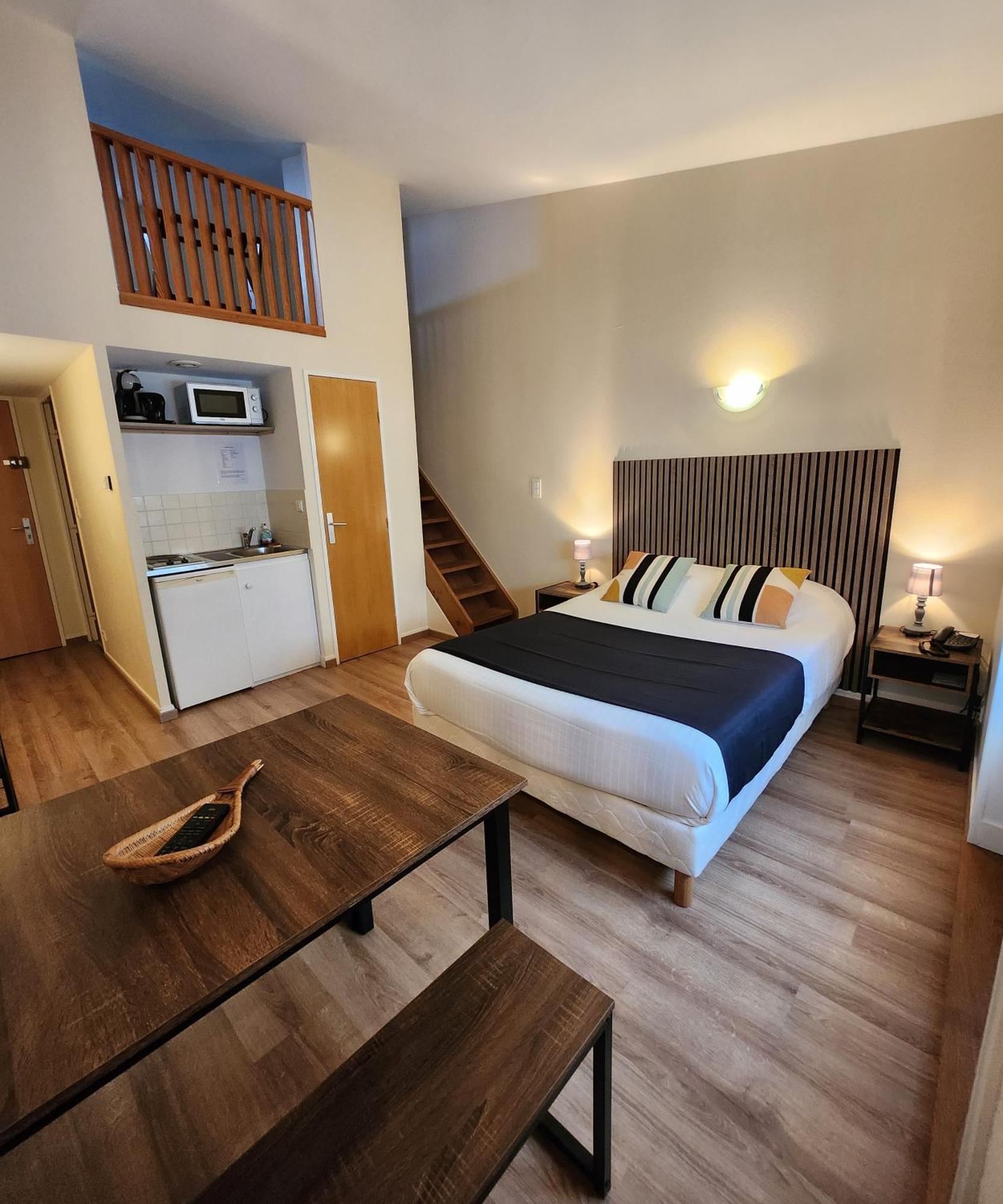 Hotel Le Valois, Cognac Centre Buitenkant foto