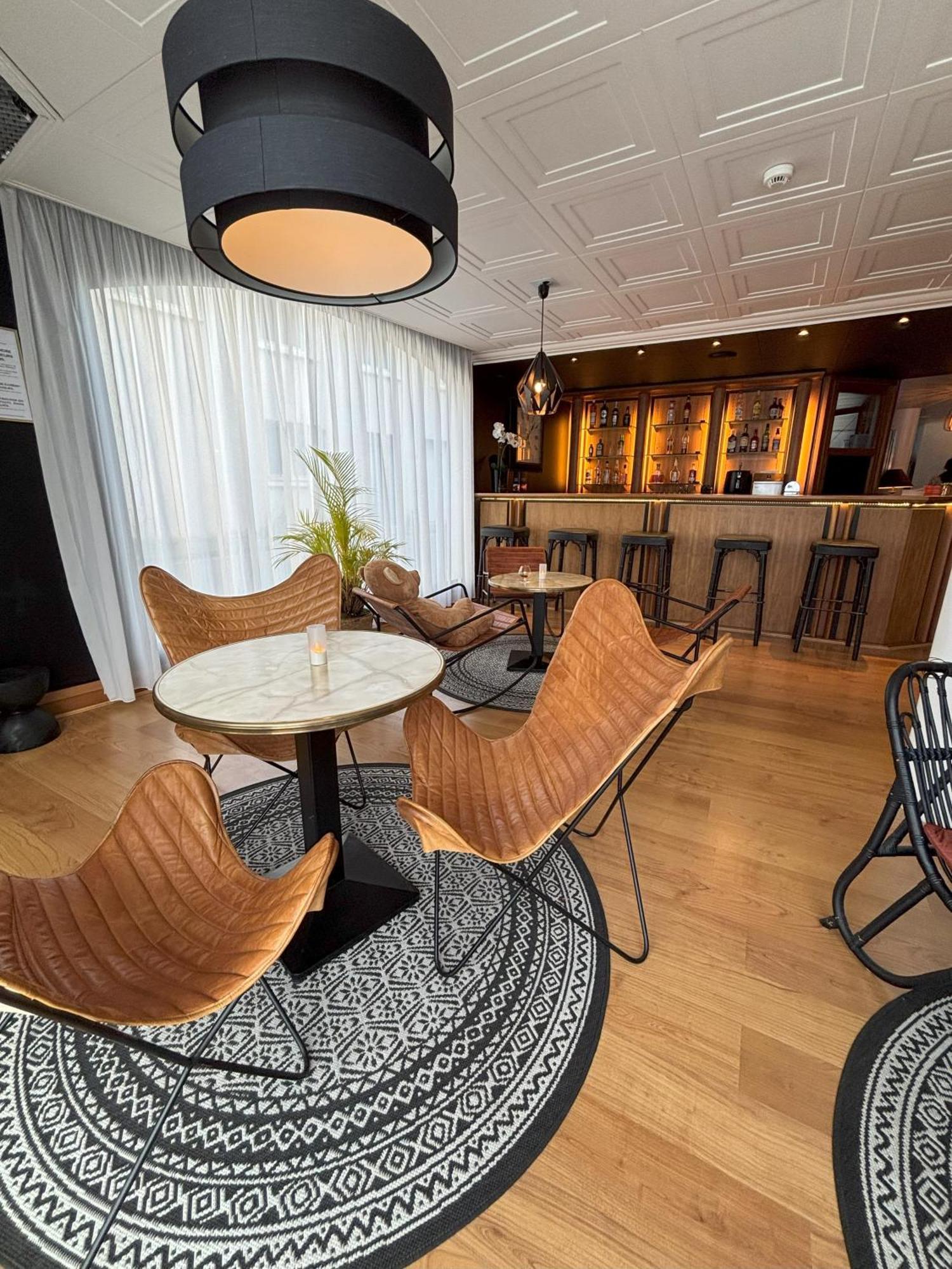 Hotel Le Valois, Cognac Centre Buitenkant foto