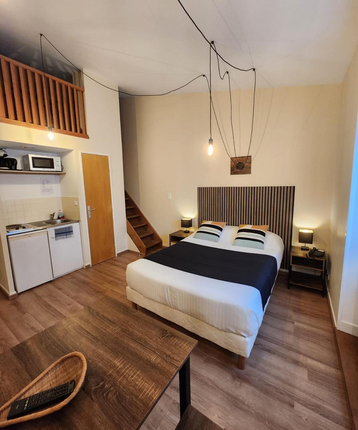 Hotel Le Valois, Cognac Centre Buitenkant foto