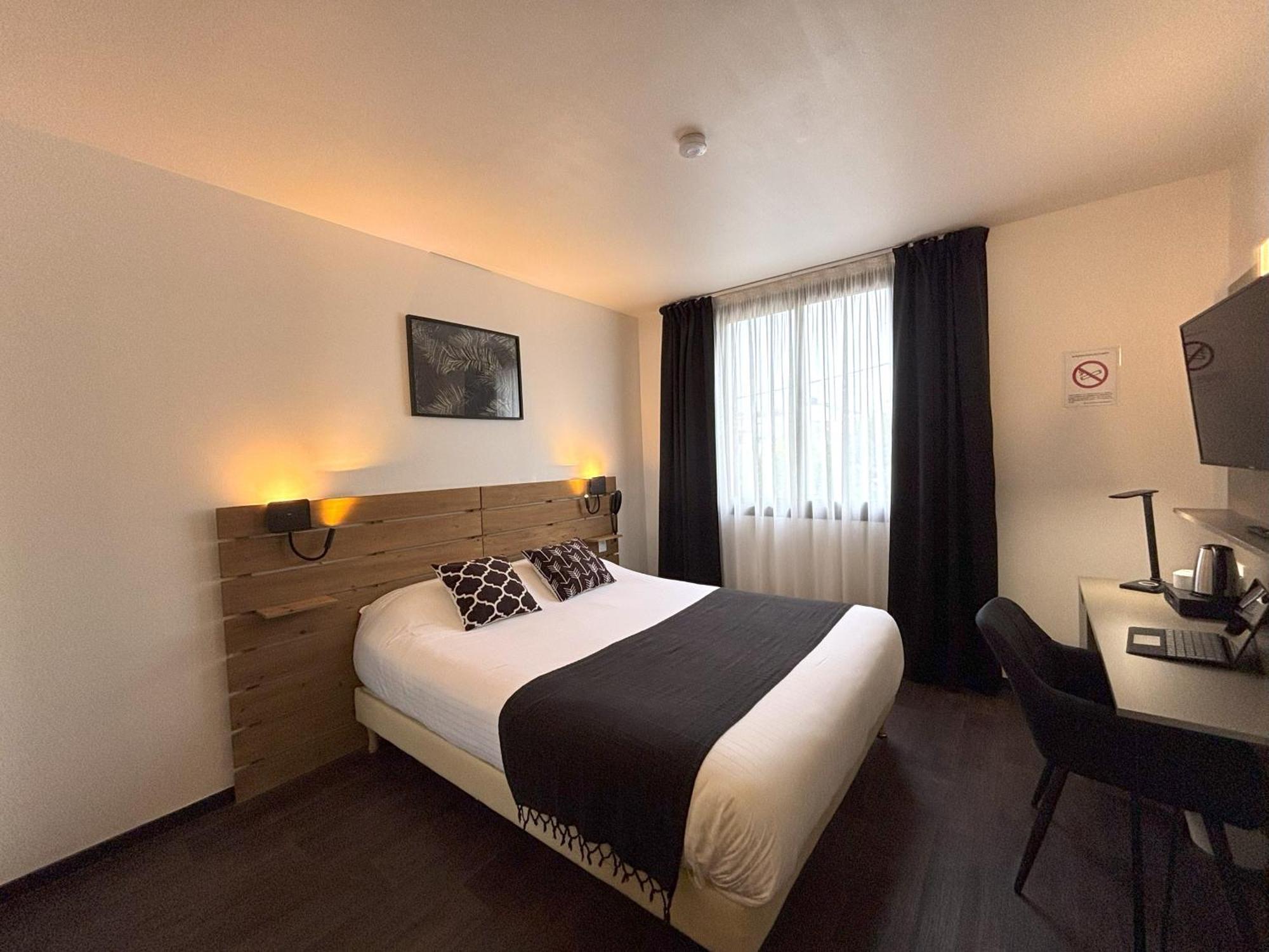 Hotel Le Valois, Cognac Centre Buitenkant foto