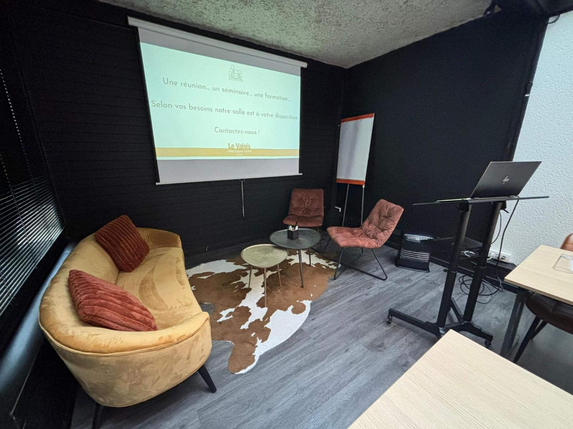 Hotel Le Valois, Cognac Centre Buitenkant foto