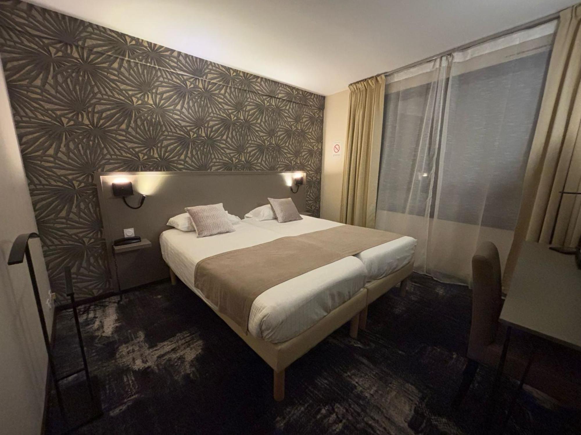 Hotel Le Valois, Cognac Centre Buitenkant foto
